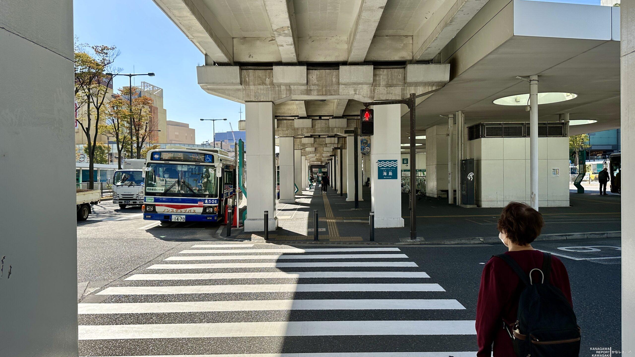 川崎駅東口バスのりば(海島)